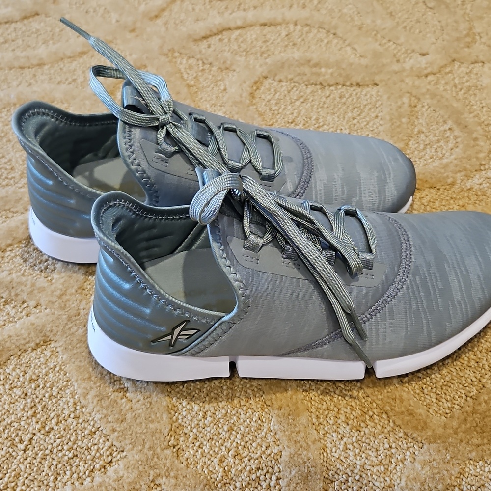 Ladies Reebok Shoes